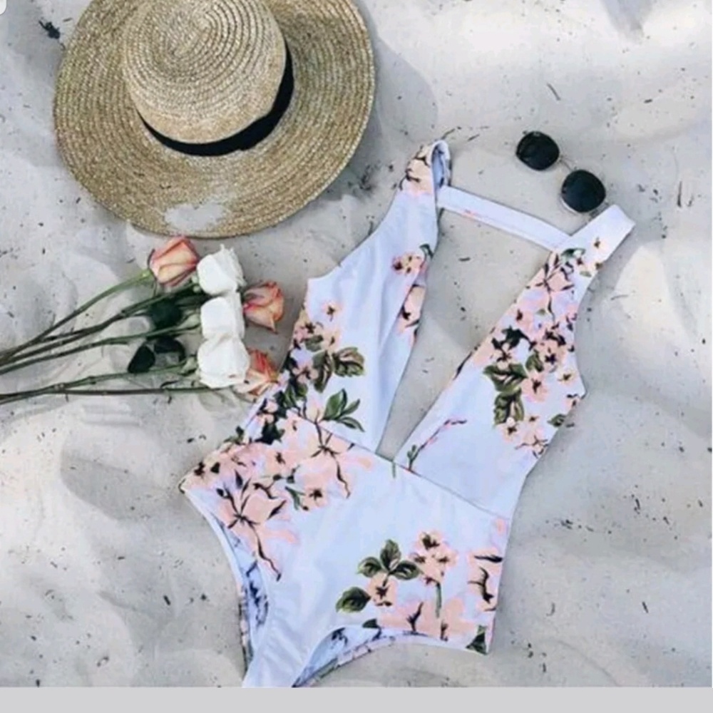 Bodysuit white floral top